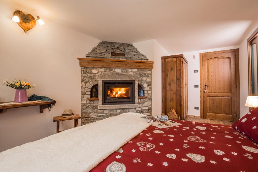 Le Petit Coeur Hotel Fontainemore Luaran gambar