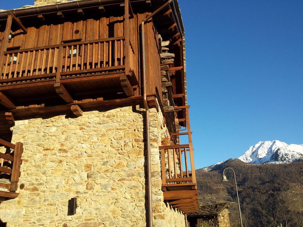 Le Petit Coeur Hotel Fontainemore Luaran gambar