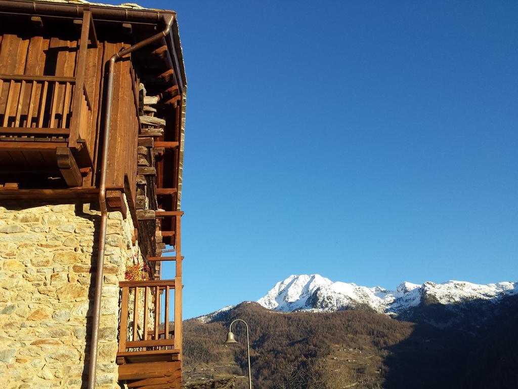 Le Petit Coeur Hotel Fontainemore Luaran gambar