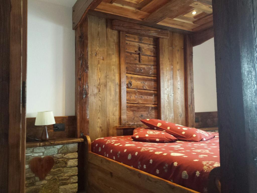 Le Petit Coeur Hotel Fontainemore Luaran gambar