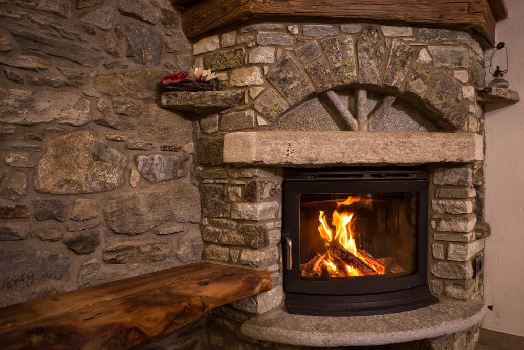 Le Petit Coeur Hotel Fontainemore Luaran gambar