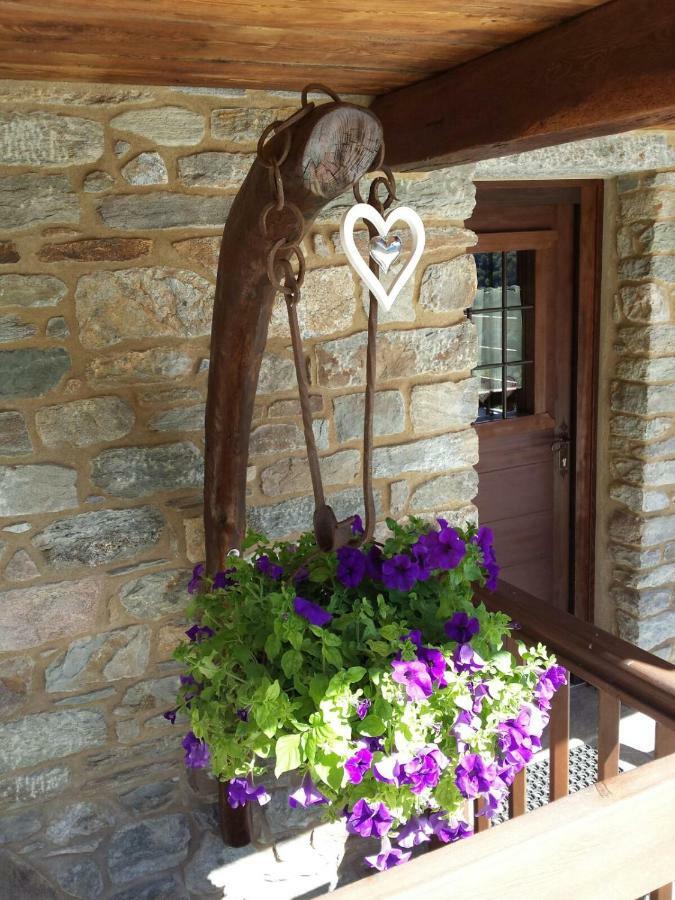 Le Petit Coeur Hotel Fontainemore Luaran gambar