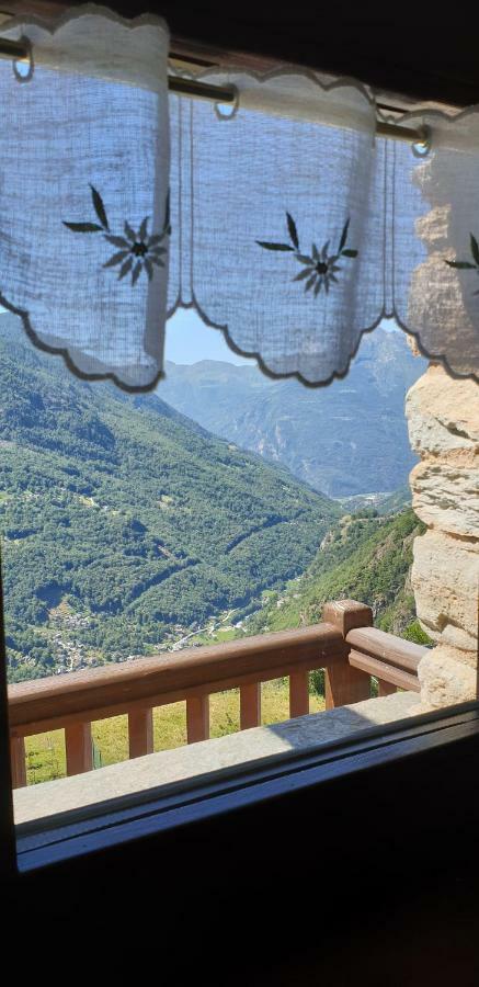Le Petit Coeur Hotel Fontainemore Luaran gambar