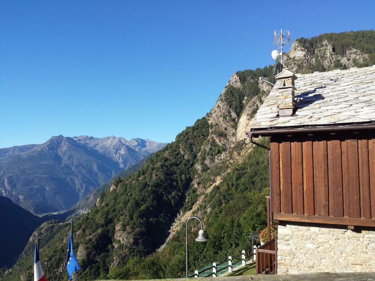 Le Petit Coeur Hotel Fontainemore Luaran gambar