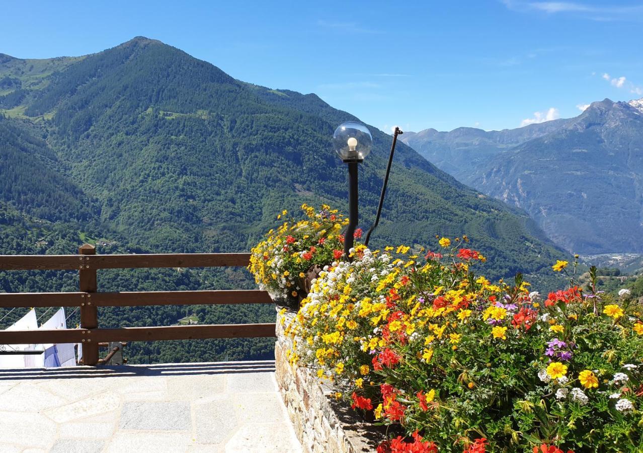 Le Petit Coeur Hotel Fontainemore Luaran gambar